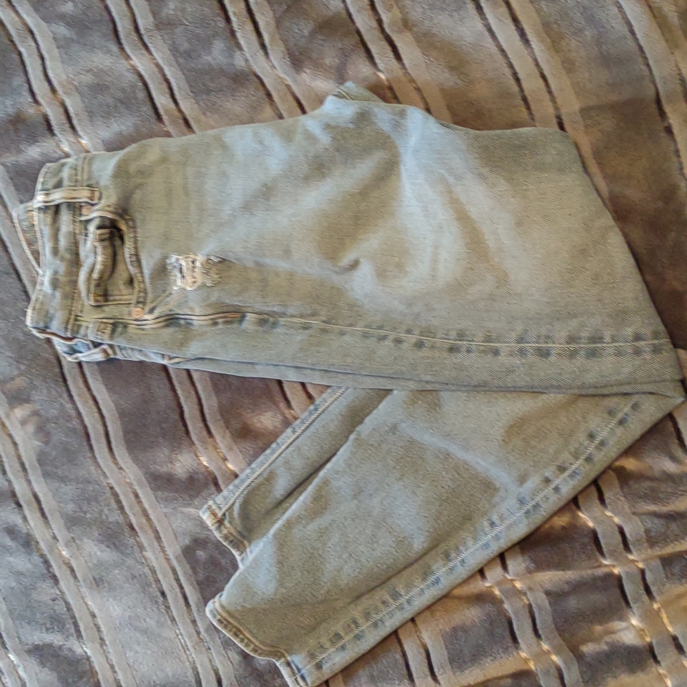 AE Mom Jeans 0